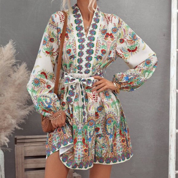 Bohemian Floral print V neck Gypsy Mini Dress - Picture 4 of 8